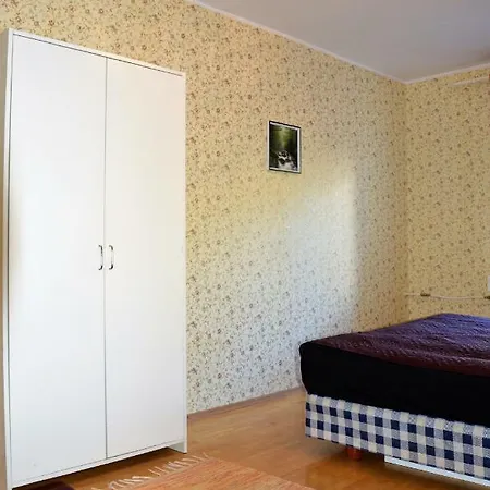 Center Apartment *