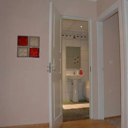 7 Terase Near Kadriorg Apartamento *